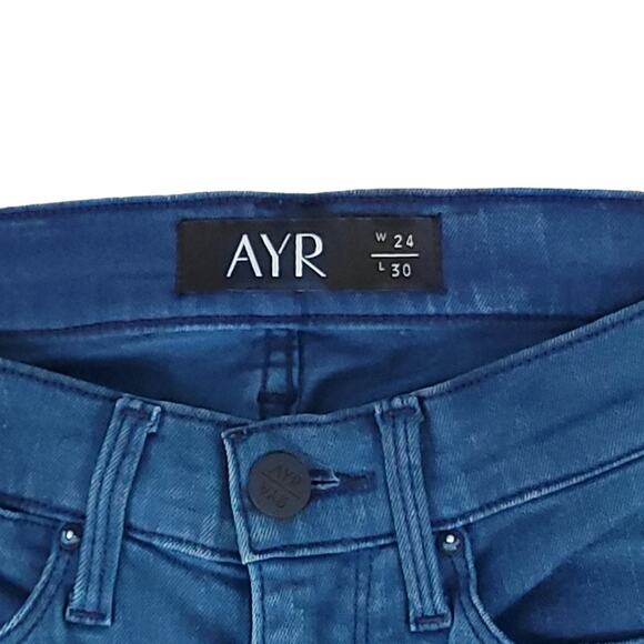 AYR Mid Rise Jeans Blue Wash - Picture 3 of 9